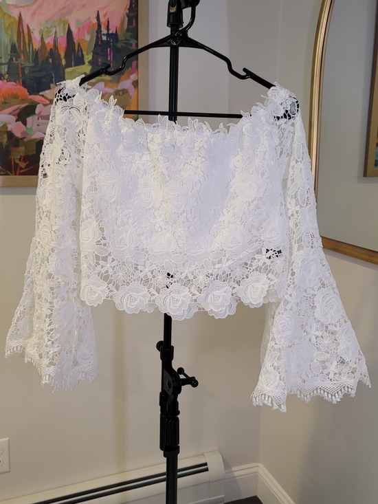 SHEIN Tops - Festival Boho CroppedBell Sleeve Off Shoulder Crochet Lace Crop Top White Sz M
